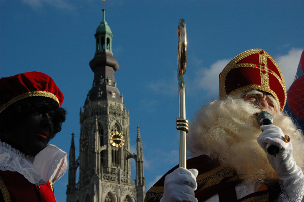 Sinterklaas komt aan in de Nieuwe Haven van Breda foto Arne van Alten